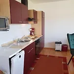 2 Raumwohnung Mit Sonniger Terrasse Und Seeblick Appartement