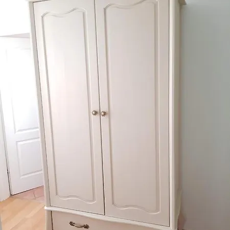 2 Raumwohnung Mit Sonniger Terrasse Und Seeblick *