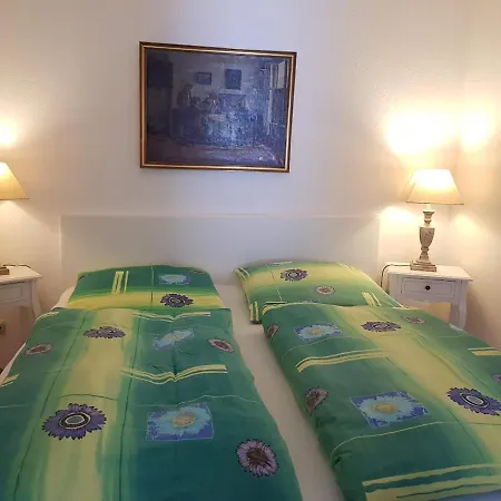 2 Raumwohnung Mit Sonniger Terrasse Und Seeblick *