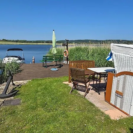 2 Raumwohnung Mit Sonniger Terrasse Und Seeblick Lejlighed